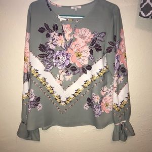Floral top